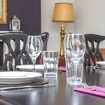 3 Berkeley Square 3*