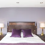 3 Berkeley Square 3*
