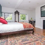 3 Berkeley Square 3*