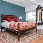 Bed & Breakfast 3 Berkeley Square Bristol