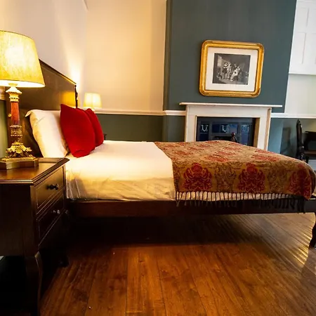 B&B 3 Berkeley Square 브리스틀