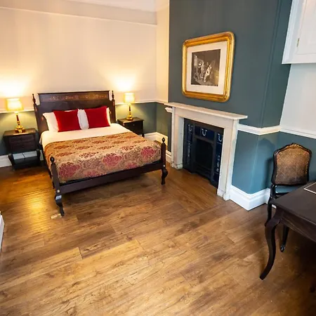 3 Berkeley Square فندق مبيت وإفطار