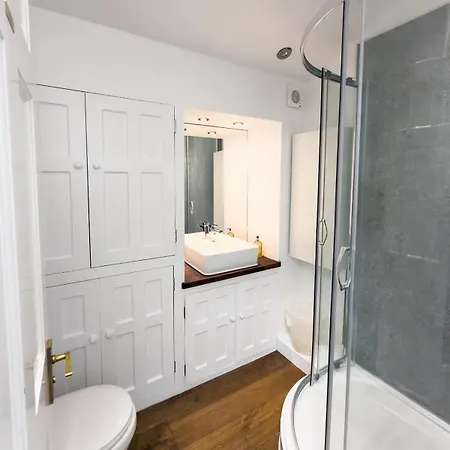 3 Berkeley Square