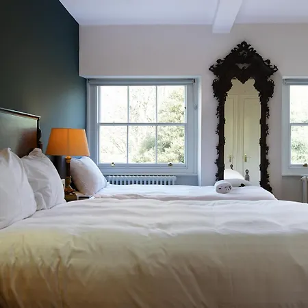 B&B 3 Berkeley Square 브리스틀