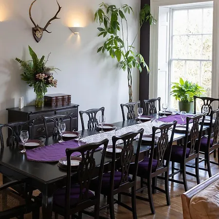 3 Berkeley Square 3*