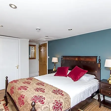 Bed & Breakfast 3 Berkeley Square Bristol