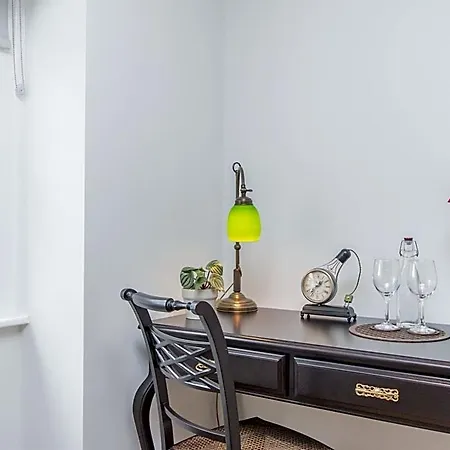 3 Berkeley Square Bed & Breakfast 3*