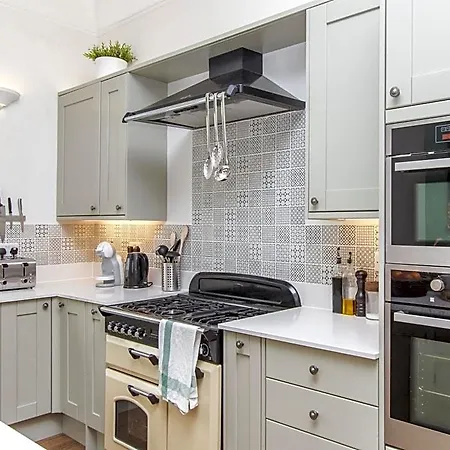 3 Berkeley Square Bed & Breakfast 3*