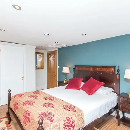 3 Berkeley Square 3* 브리스틀