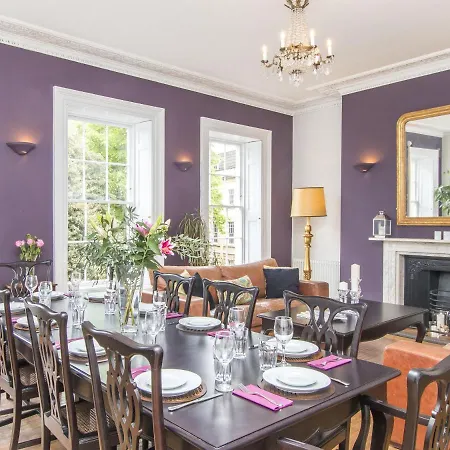 3 Berkeley Square * בריסטול