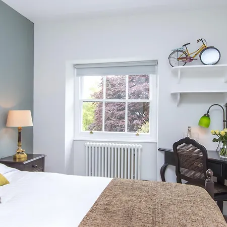 Bed & Breakfast 3 Berkeley Square Bristol