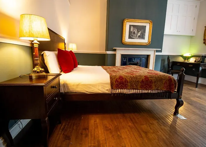 Bed and Breakfast 3 Berkeley Square Μπρίστολ