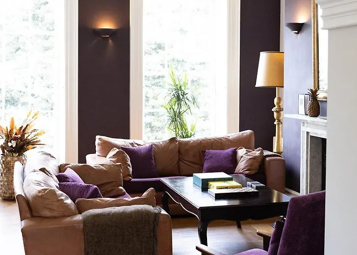 3 Berkeley Square Bed & Breakfast